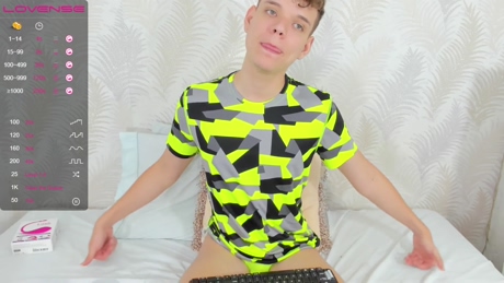 naughty_twink_1  05-02-2022